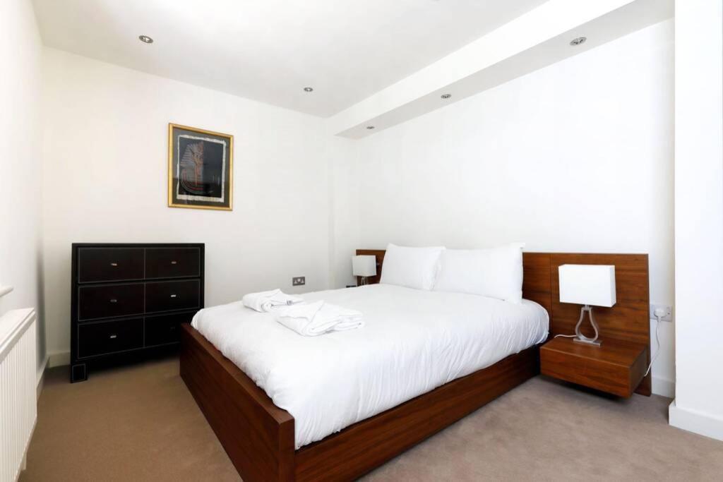 Beautiful 2 Bedroom Mews House With Parking By The Beach Brighton Bagian luar foto