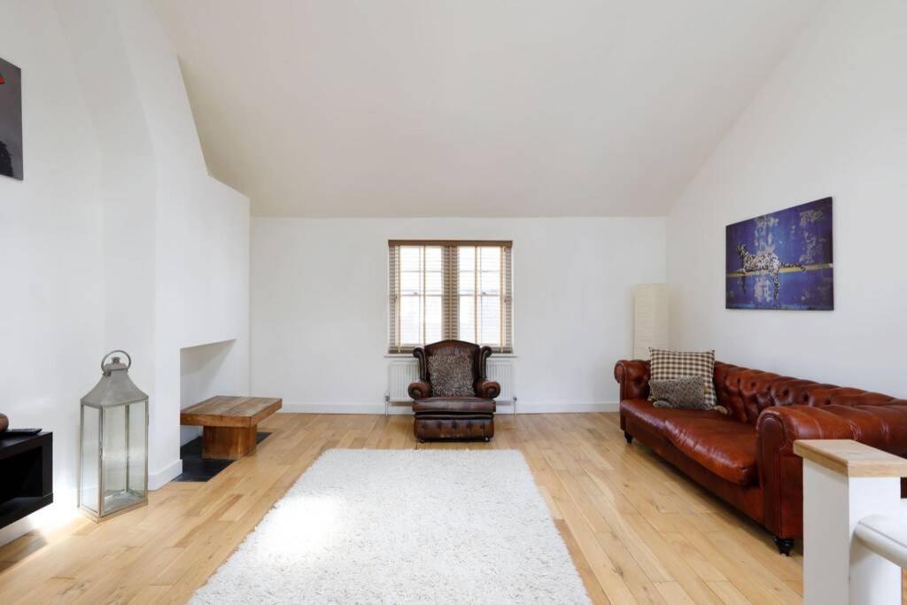 Beautiful 2 Bedroom Mews House With Parking By The Beach Brighton Bagian luar foto