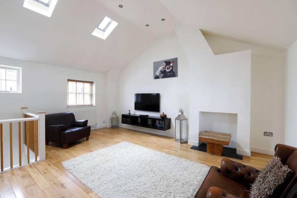Beautiful 2 Bedroom Mews House With Parking By The Beach Brighton Bagian luar foto